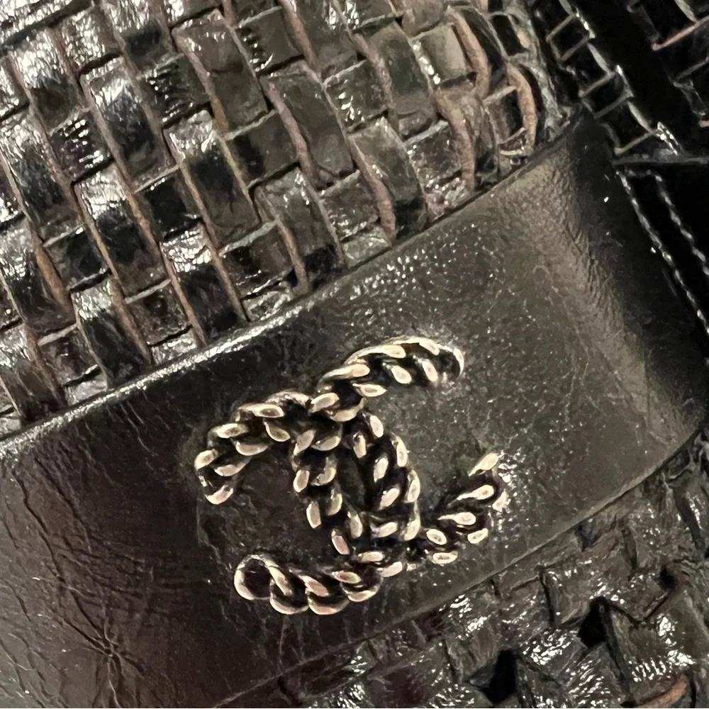 CHANEL ⭐️Woven leather black loafers 🔥